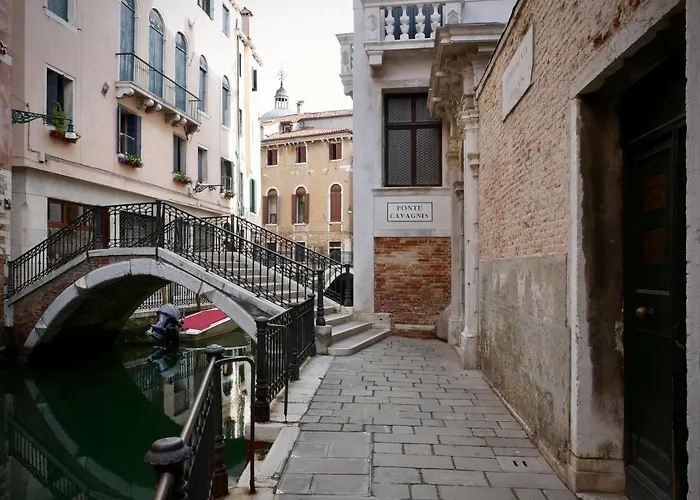 Foresteria Valdese Hostel *