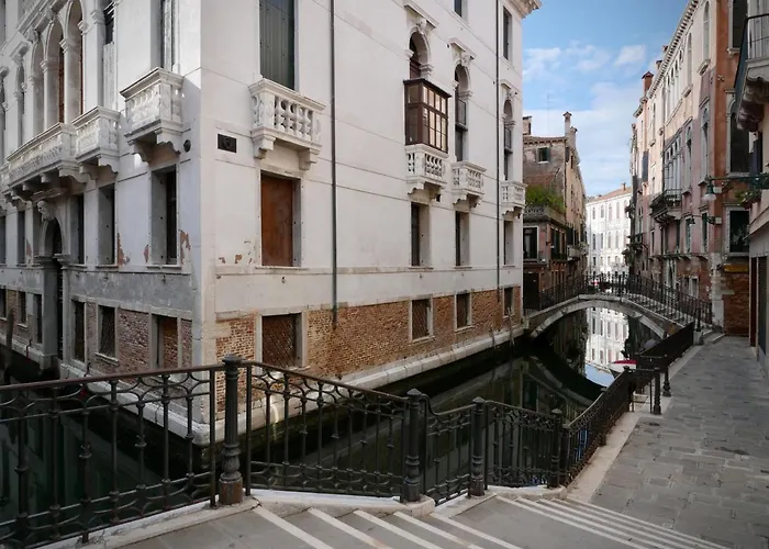 Hostel Foresteria Valdese Velence