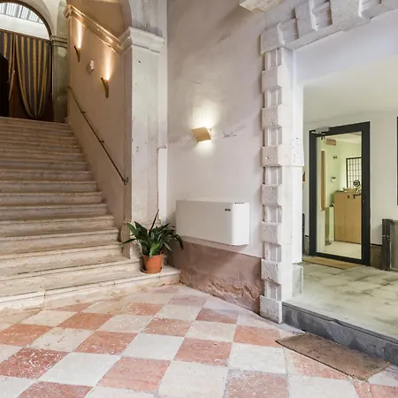 Foresteria Valdese Hostel Βενετία